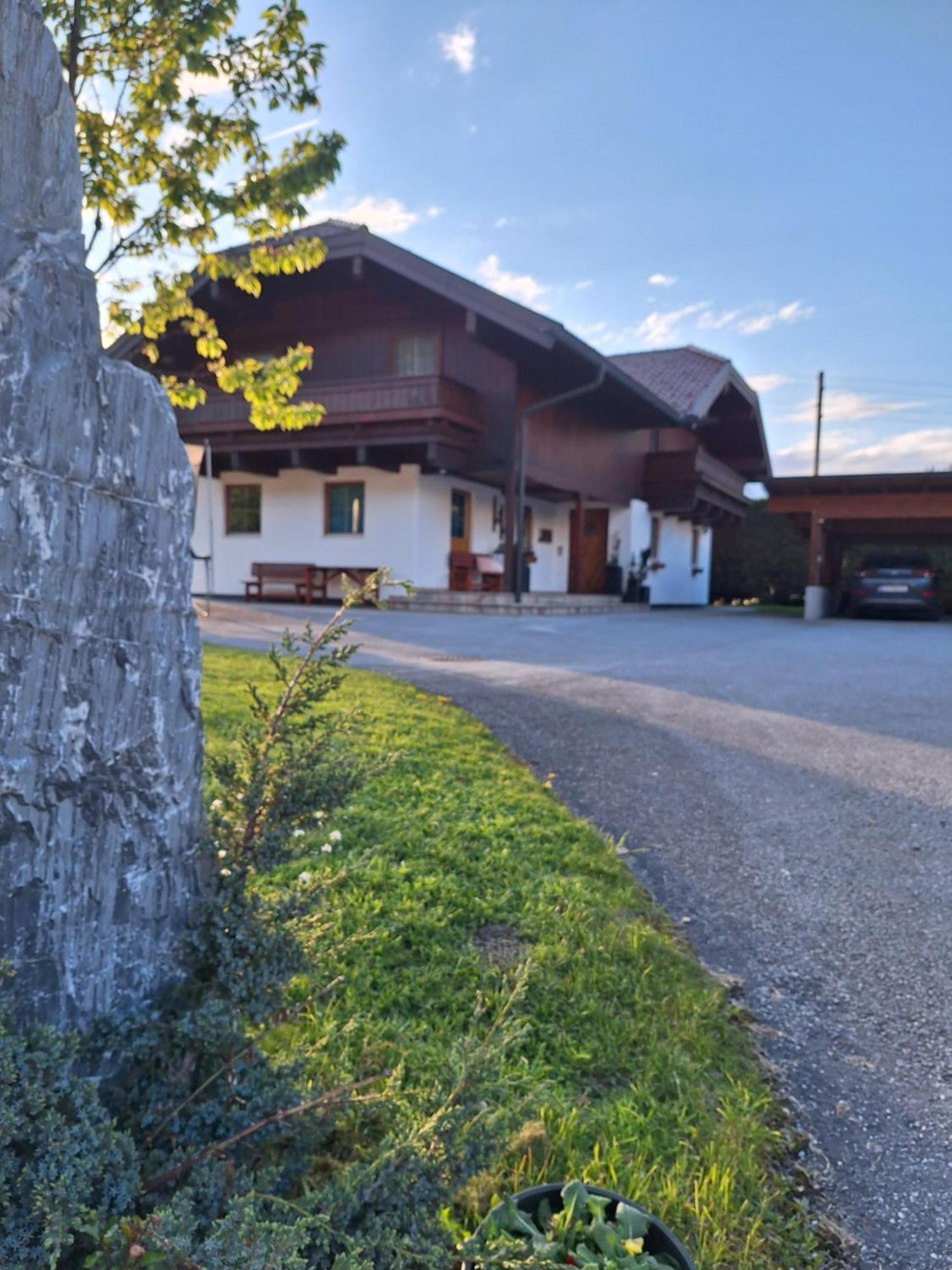 Haus Rieder Lägenhet Pfarrwerfen Exteriör bild