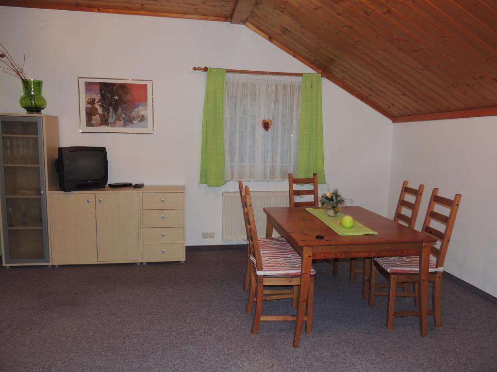 Haus Rieder Lägenhet Pfarrwerfen Rum bild